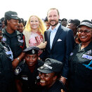 The Crown Prince and Crown Princess visit La Pleasure Beach in Accra where female police officers receives driving training (Photo: Lise Åserud / Scanpix)